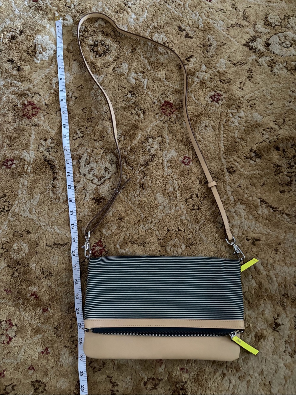 Stella & Dot EUC Nude and Navy Striped Crossbody Bag detachable strap gifts
